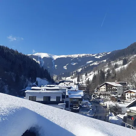 Daire Schlafgut Kuessler In Zell Am By Interhome Zell am See