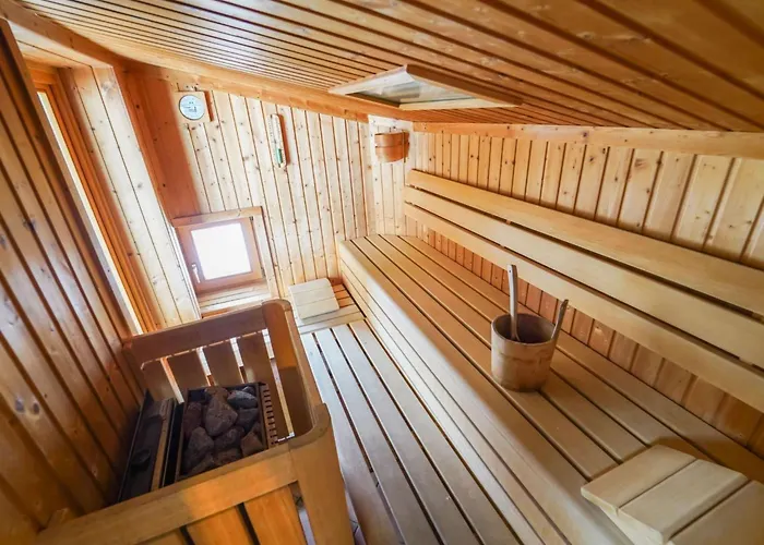 Schlafgut Kuessler In Zell Am By Interhome زيل أم سي